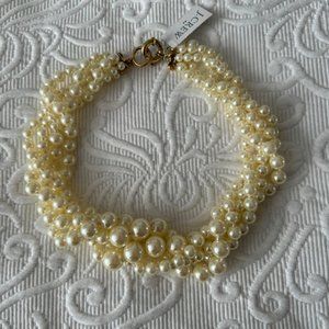 J CREW 5 Strand Elegant Ladylike Pearl Necklace Brand New with Tags and Charm